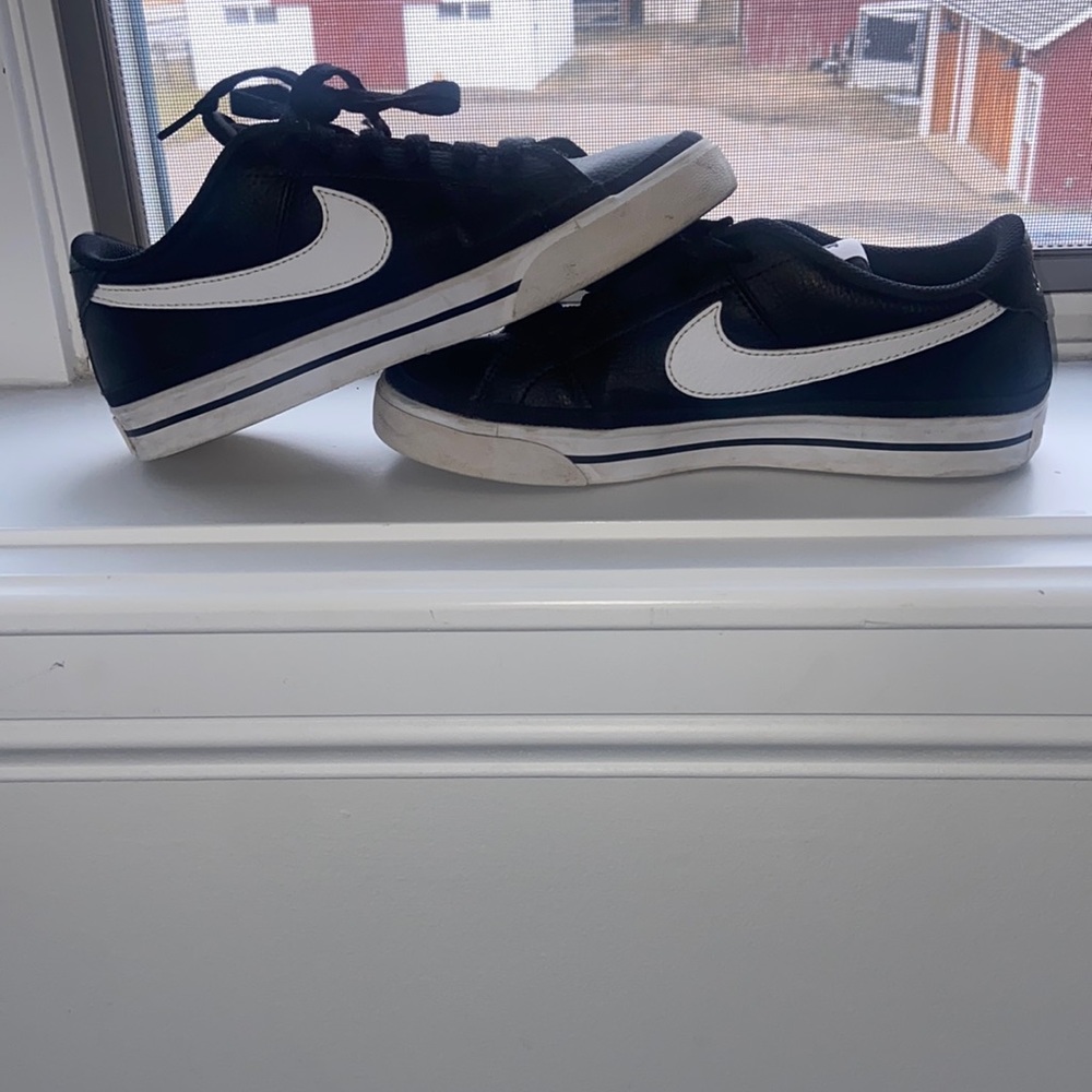 Nike Court Legacy Black size 6 men’s